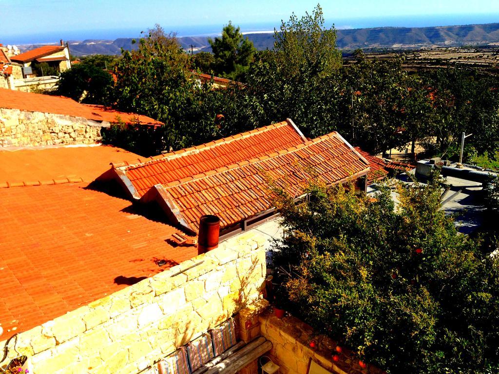Lofou Traditional Stone House Екстер'єр фото