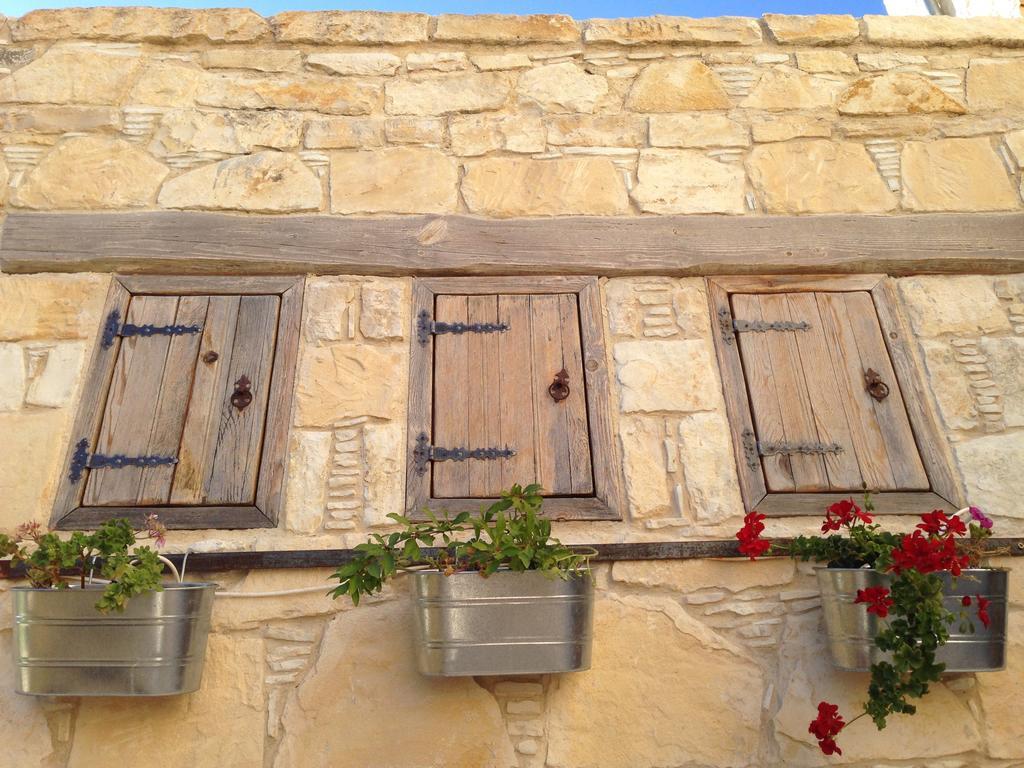 Lofou Traditional Stone House Екстер'єр фото