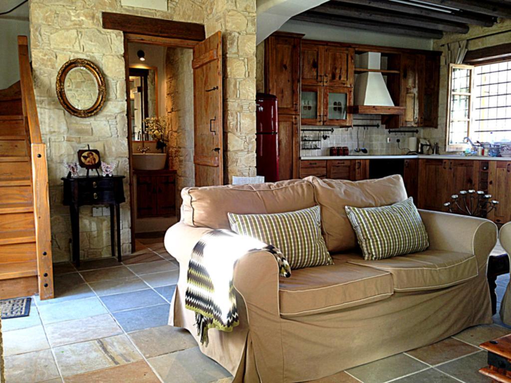 Lofou Traditional Stone House Номер фото
