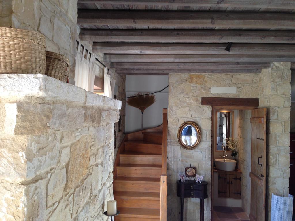 Lofou Traditional Stone House Екстер'єр фото