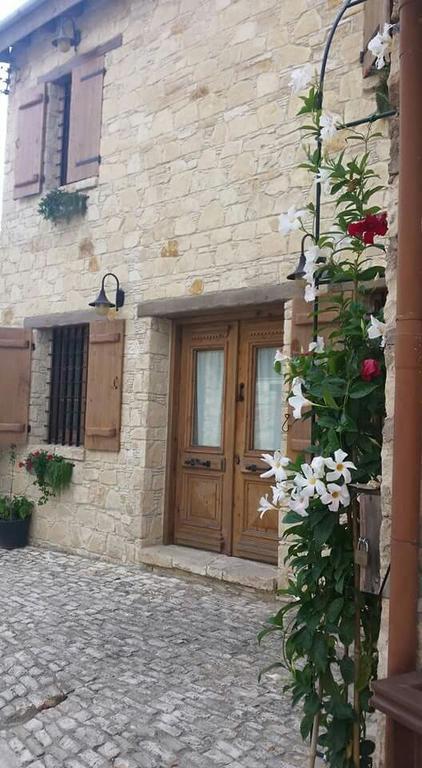 Lofou Traditional Stone House Екстер'єр фото